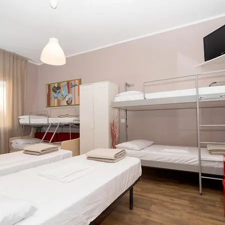 Le Sirene Hostel *