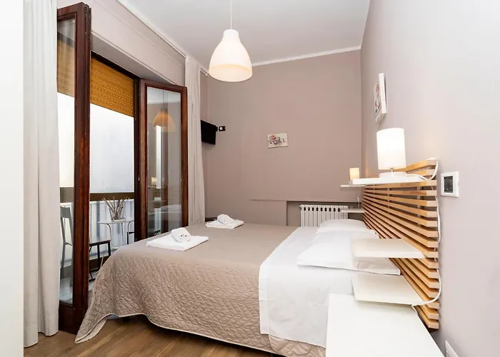 奥斯坦乐岁妮酒店